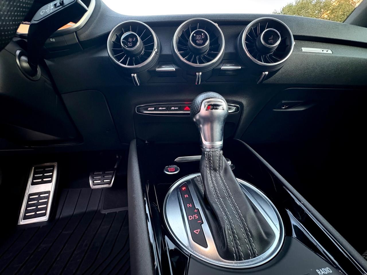 Audi TT Coupé 45 TFSI S tronic Sport S-line Plus Tech e Pacchetto Black Edition Unipro