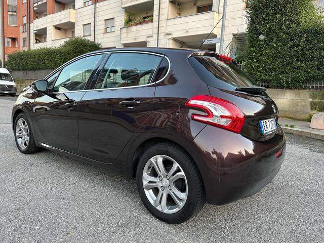 PEUGEOT 208 1.2 VTi 82 CV 5 porte Allure