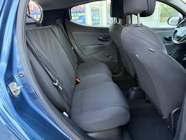 LANCIA Ypsilon Hybrid GOLD AZIENDALE