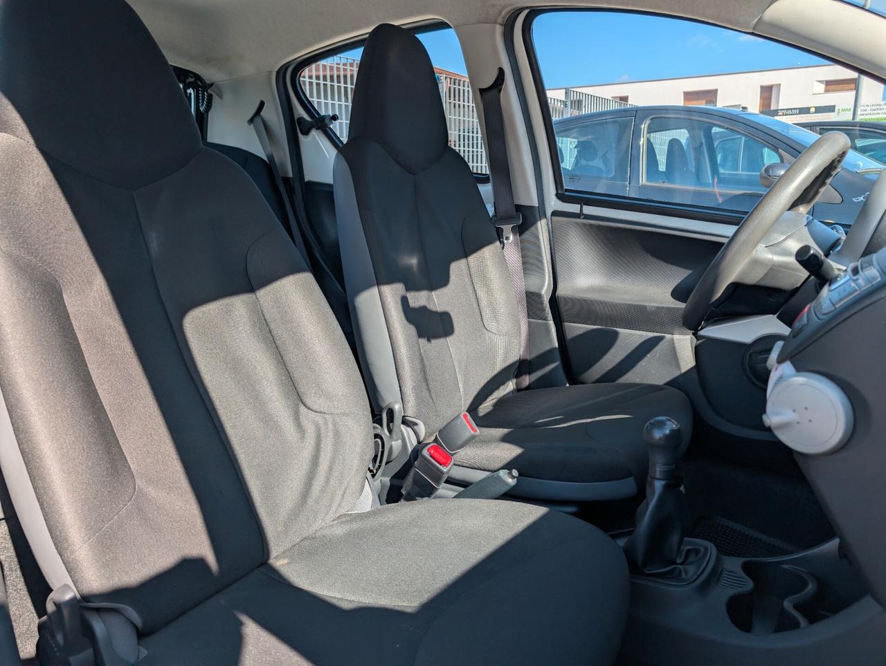 Toyota Aygo 1.0 12V VVT-i 5 porte Connect