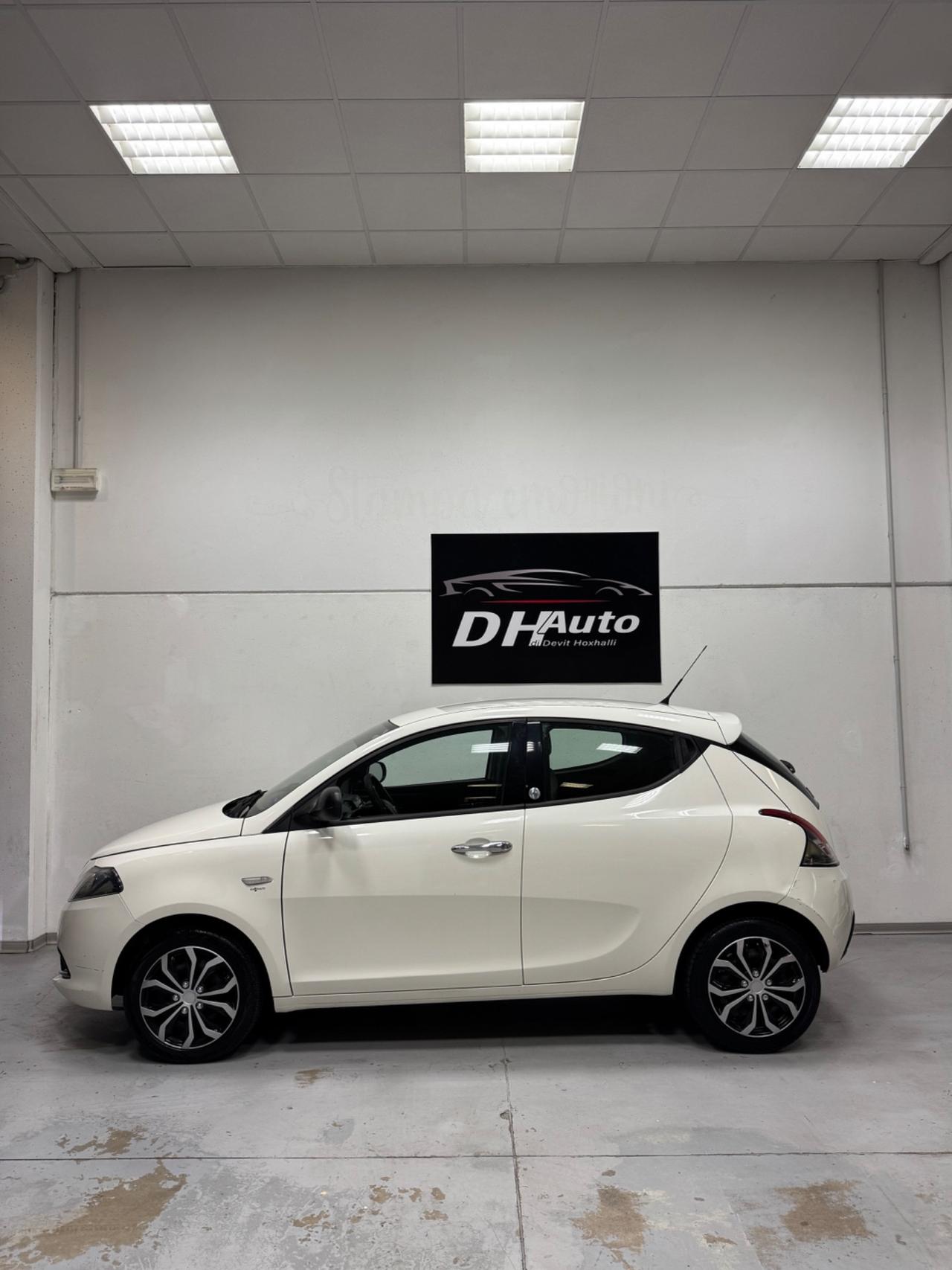 Lancia Ypsilon 1.2 69 CV 5 porte GPL Ecochic Platinum