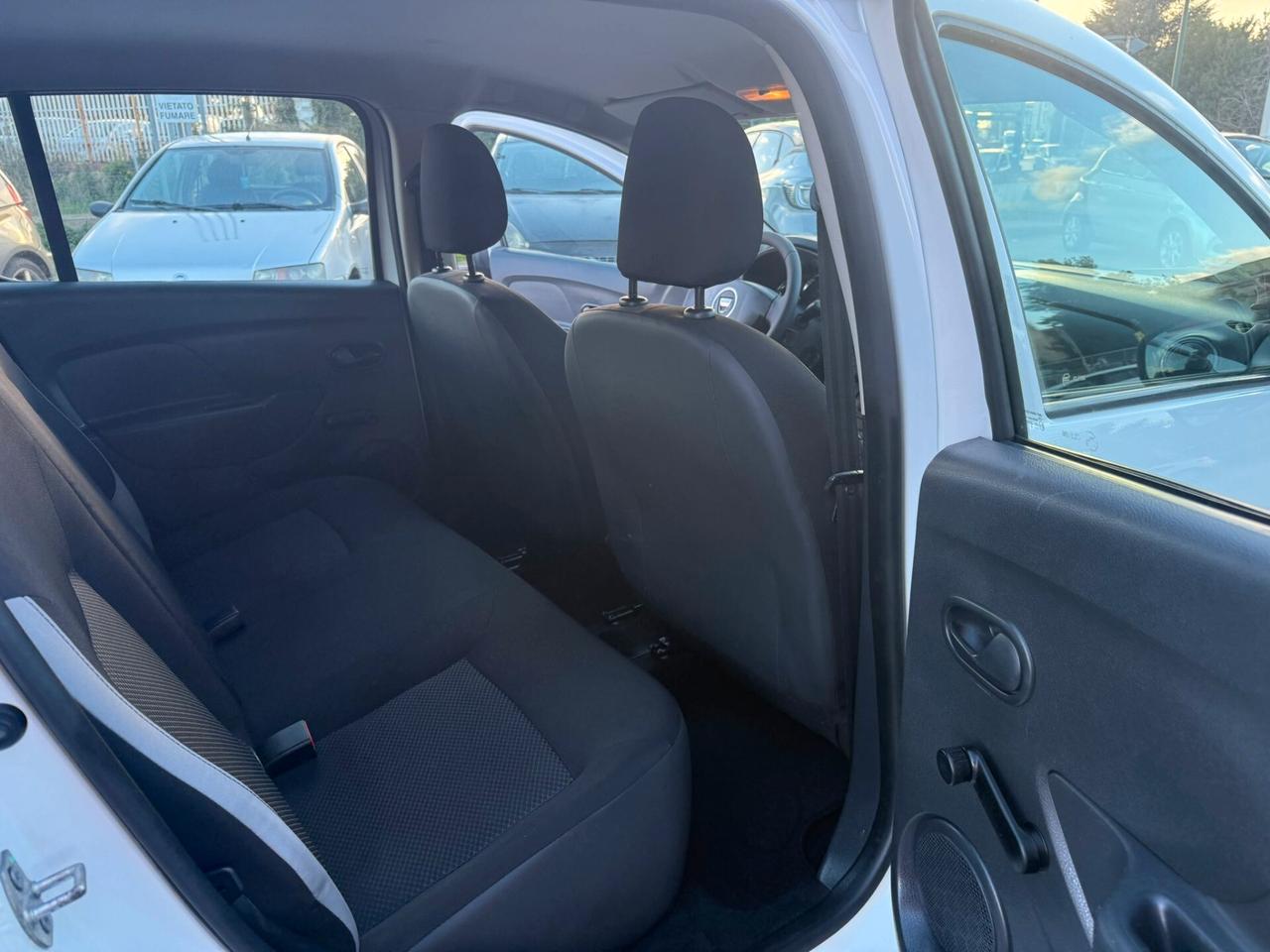 Dacia Sandero 1.2 GPL 75CV 2015 DA VETRINA