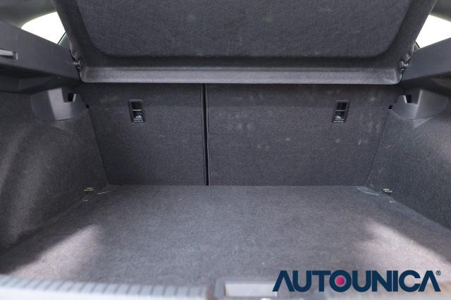 VOLKSWAGEN Taigo 1.0 TSI 115 CV R-LINE FARI LED TETTO PANORAMA