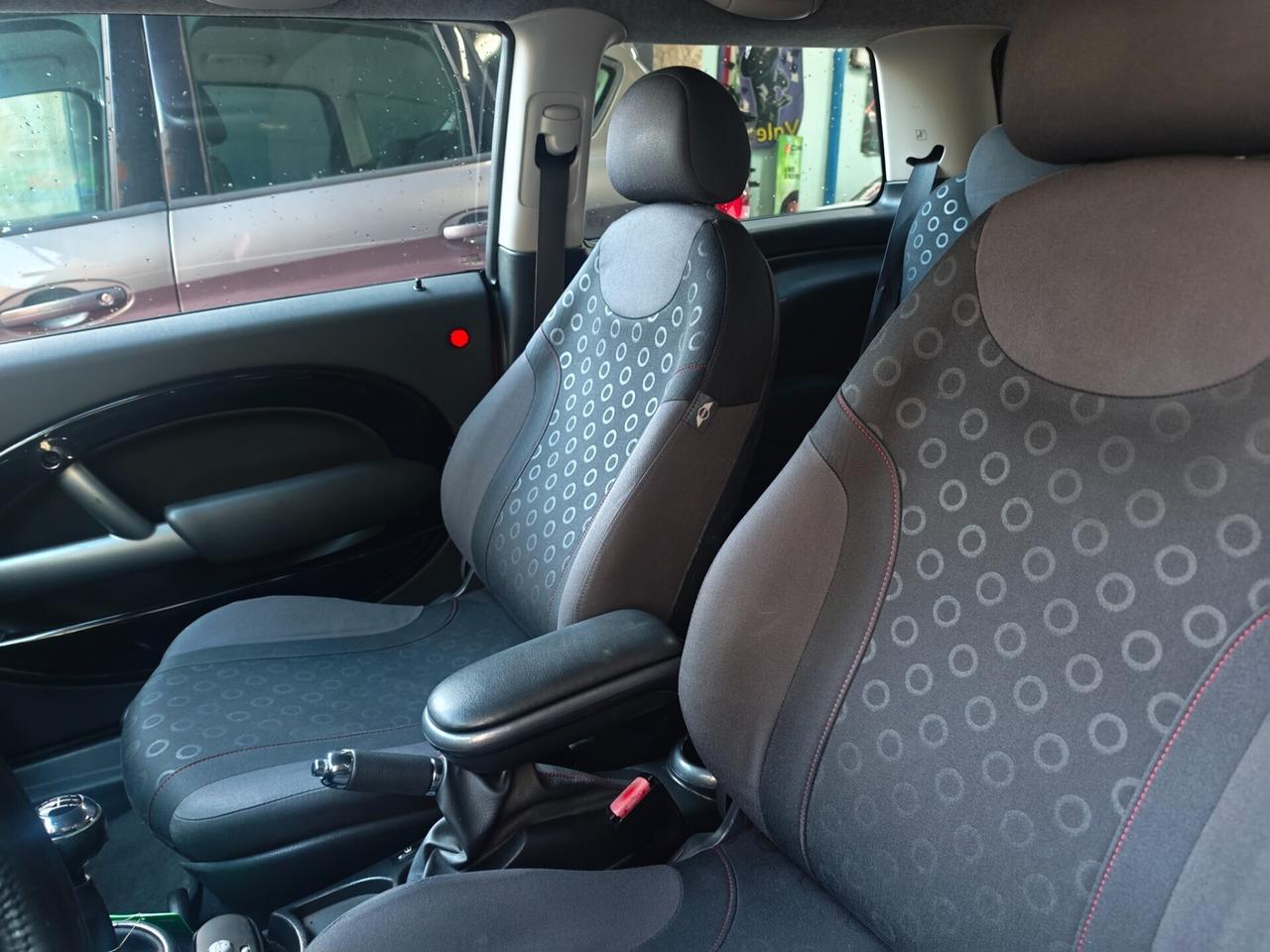 Mini 1.6 16V One Seven