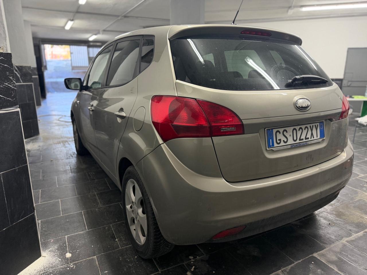 Kia Venga 1.4 GPL Cool (66 kw)