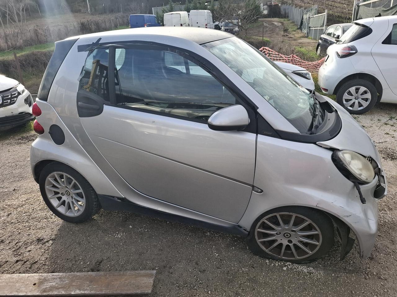 SMART 451 FORTWO EURO 5 SINISTRATA MARCIANTE