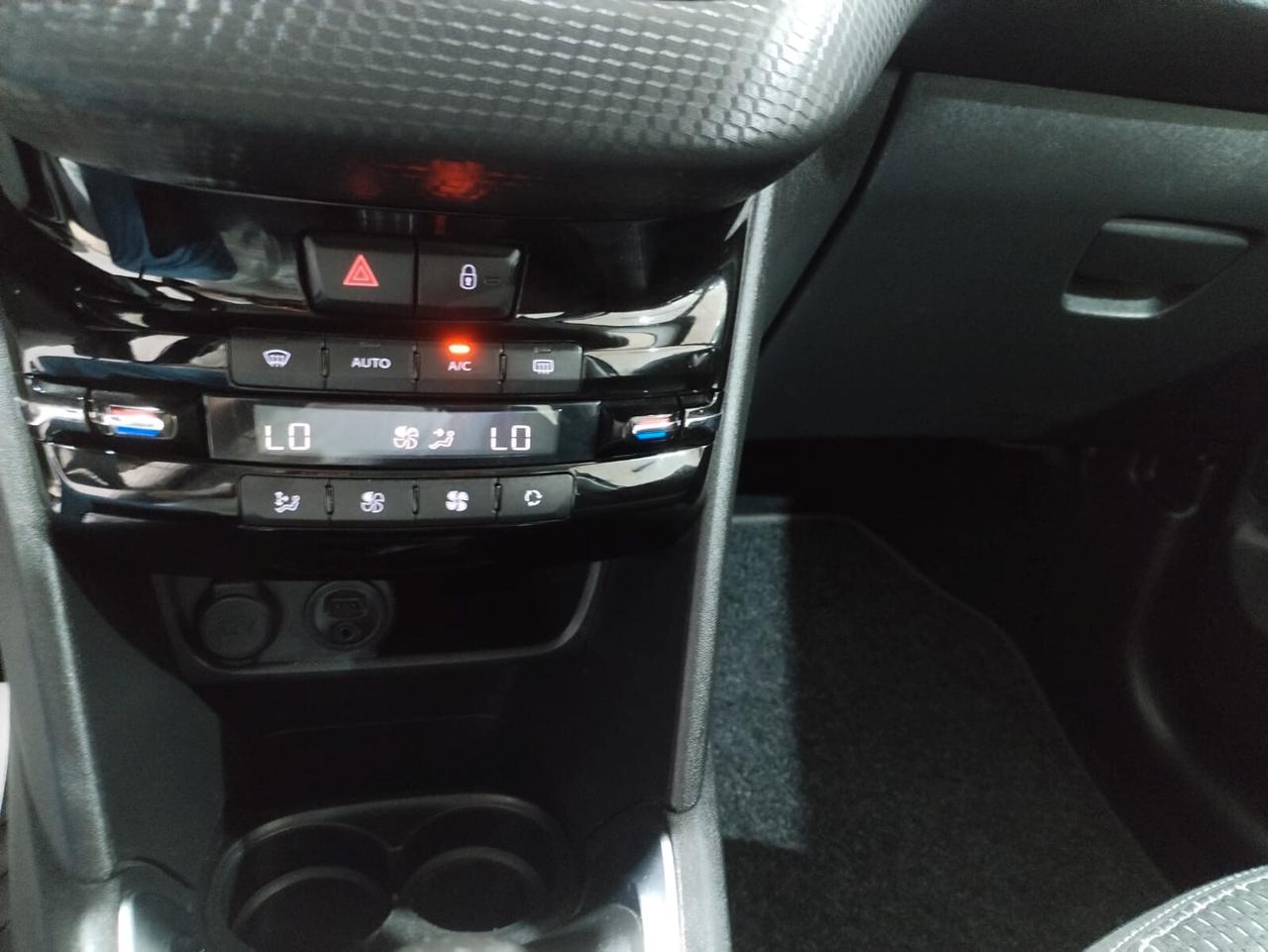 Peugeot 208 BlueHDi 100 5 porte Allure