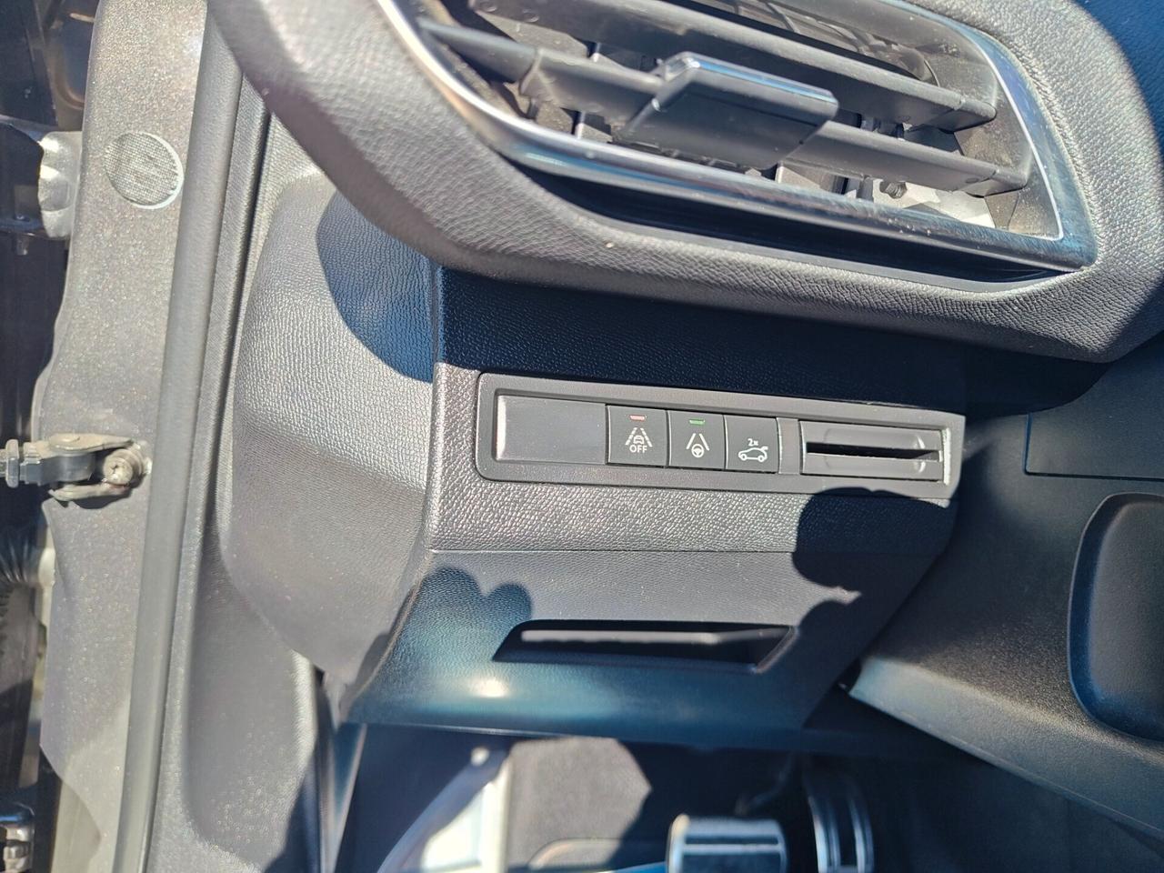 PEUGEOT 3008 BLUEHDI 1.5 130 CV S&S EAT8 GT TETTO APRIBILE