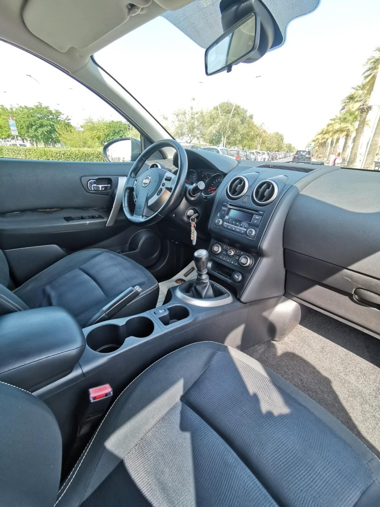 Nissan Qashqai 1.5 dCi DPF Tekna 2011