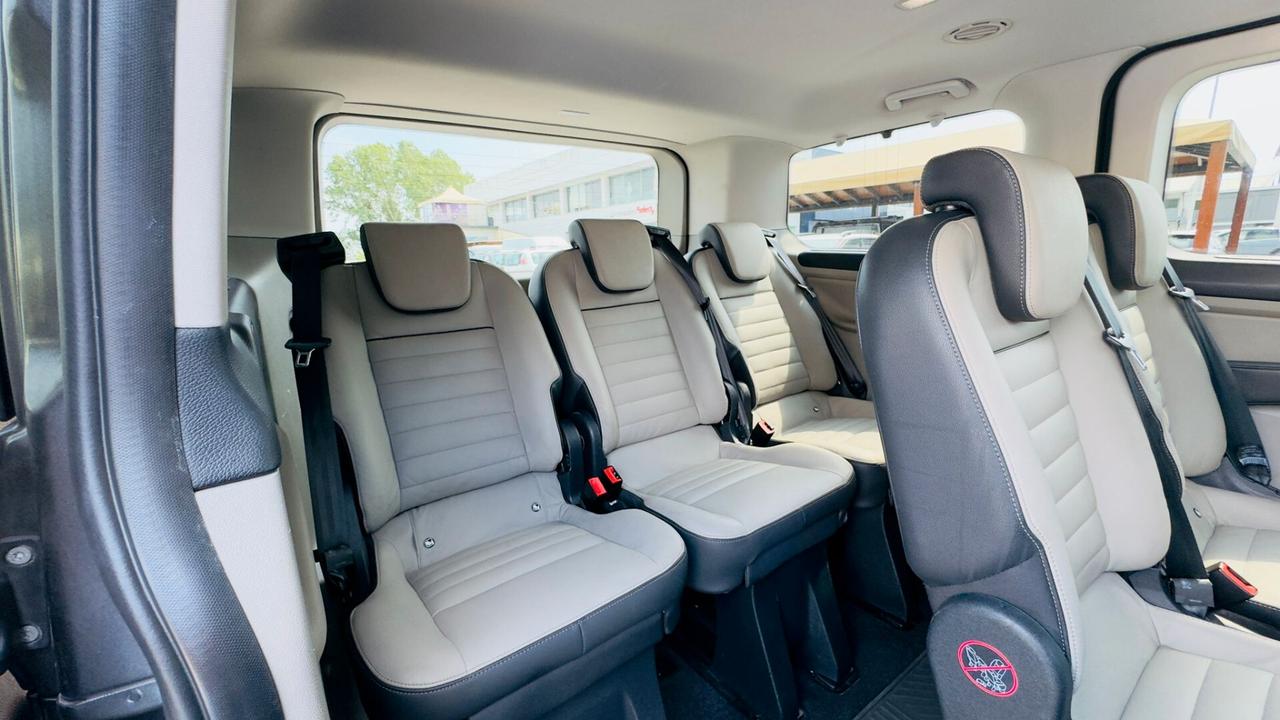 Ford Tourneo Custom 320 2.0 TDCi 185CV PC Titanium X