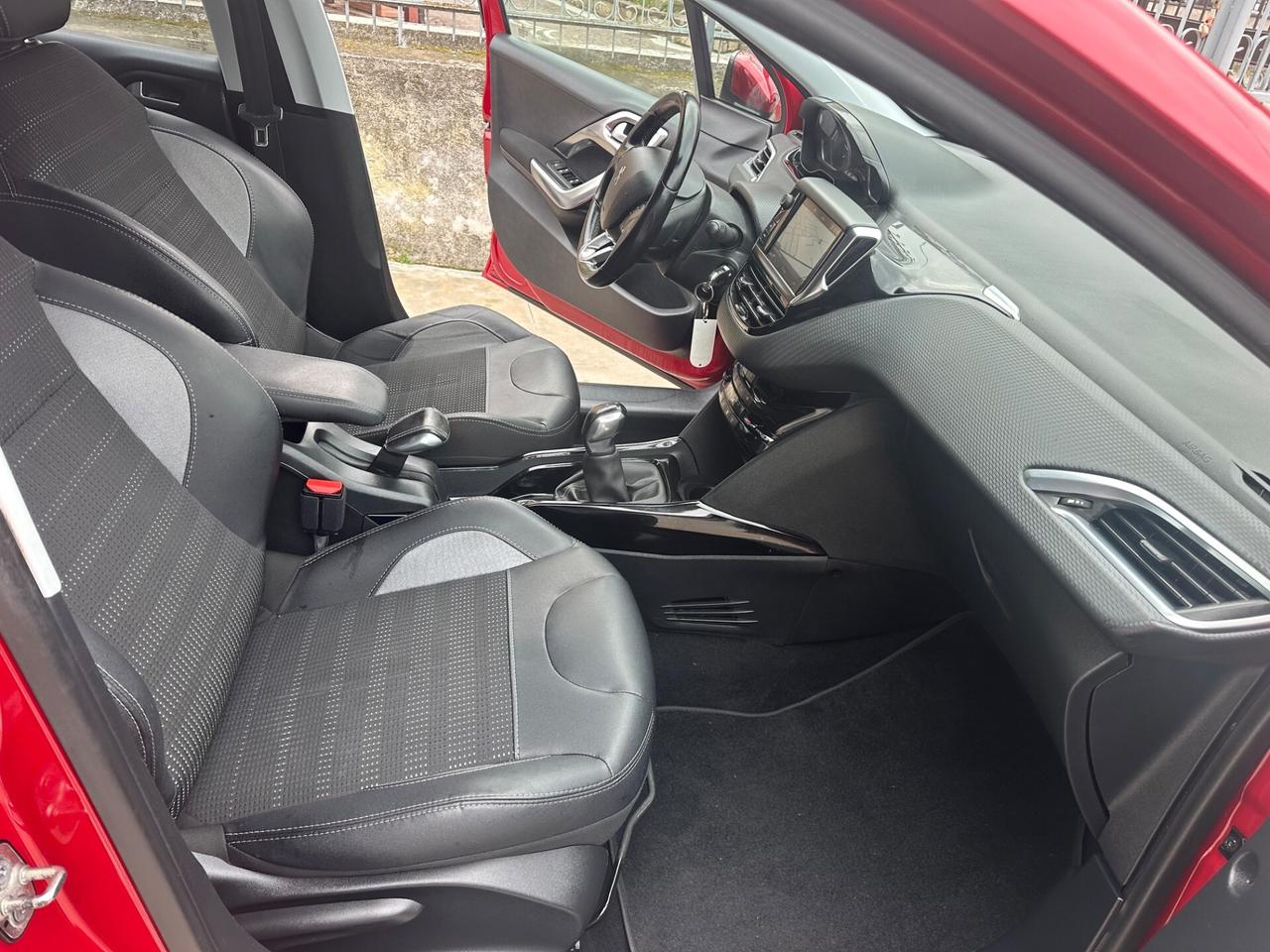 Peugeot 2008 BlueHDi 100 Allure