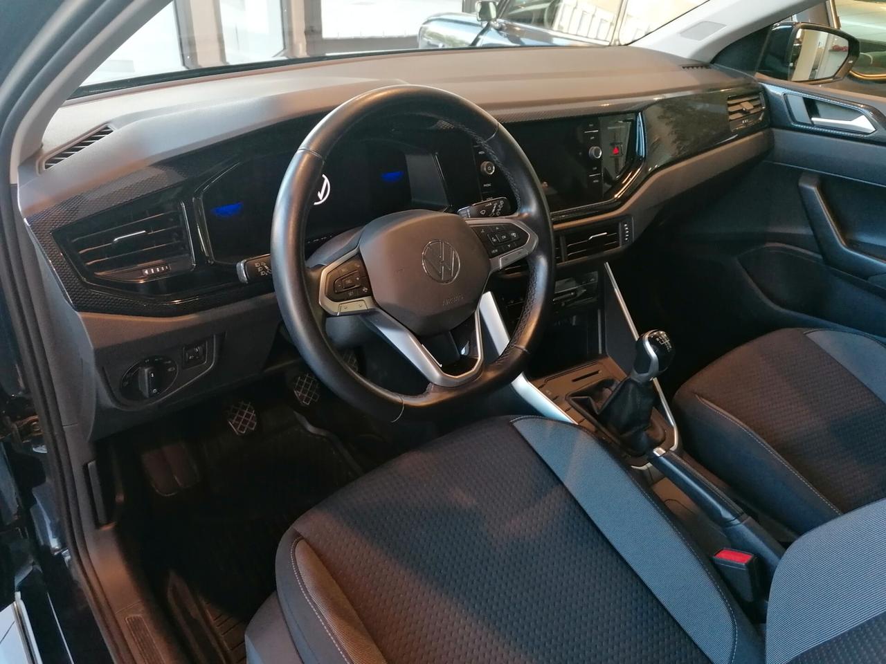 Volkswagen Polo 1.0 TSI Life 5P