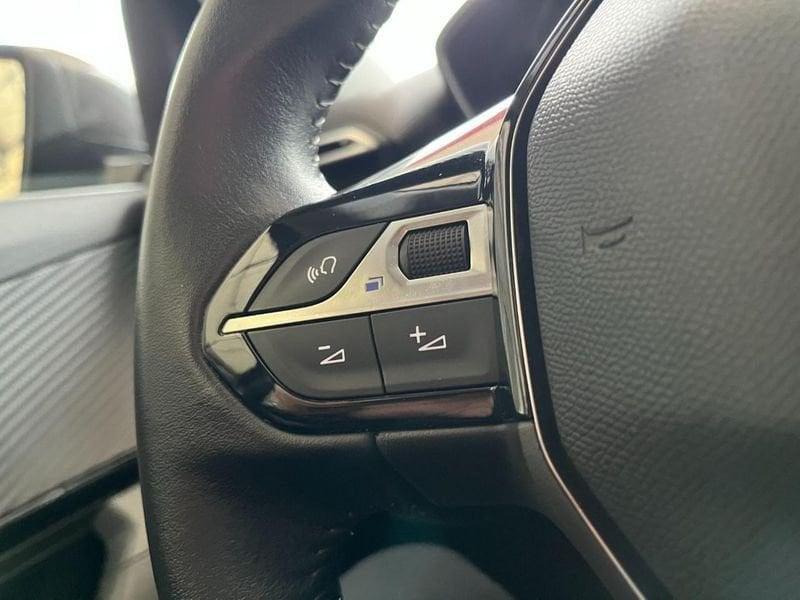 Peugeot 2008 PureTech 100 S&S Active Pack * PROMO *