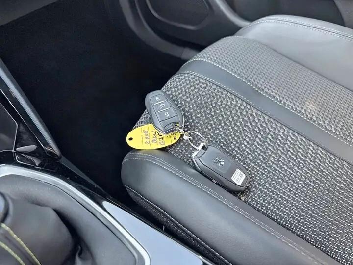 Peugeot 2008 PureTech 130 S&S GT