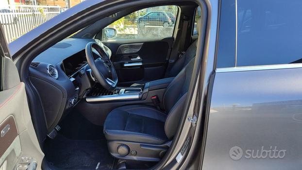 MERCEDES-BENZ GLA 200 d Premium AMG "MULTIBEAM"N