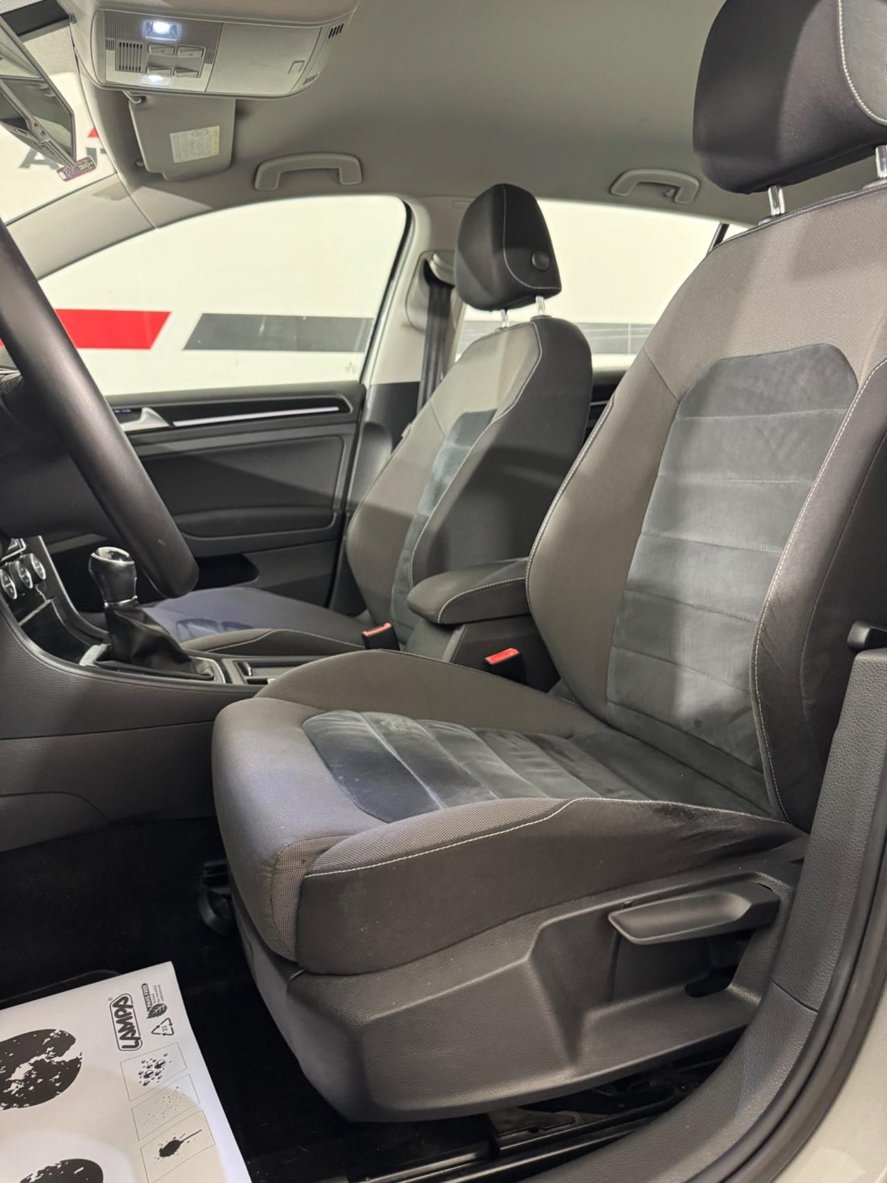 Volkswagen Golf 1.6 TDI 5p. Highline BlueMotion Technology