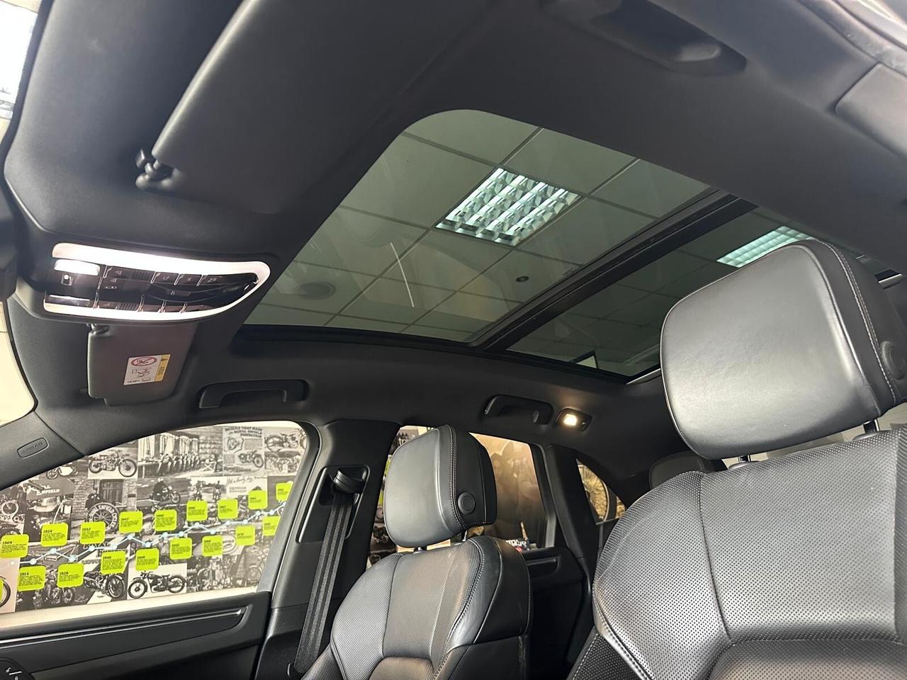 Porsche Macan 2.0 245 HP RESTYLING FULL TENUTA IN MODO MANIACALE