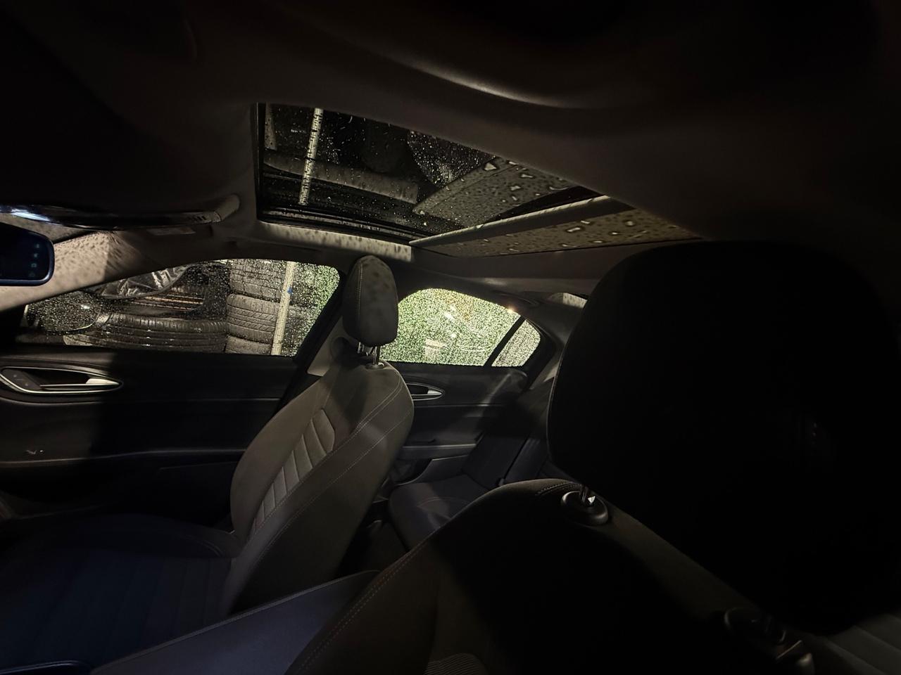 Giulia 2.2 150 CV-automatica-Super-tetto-unipro-