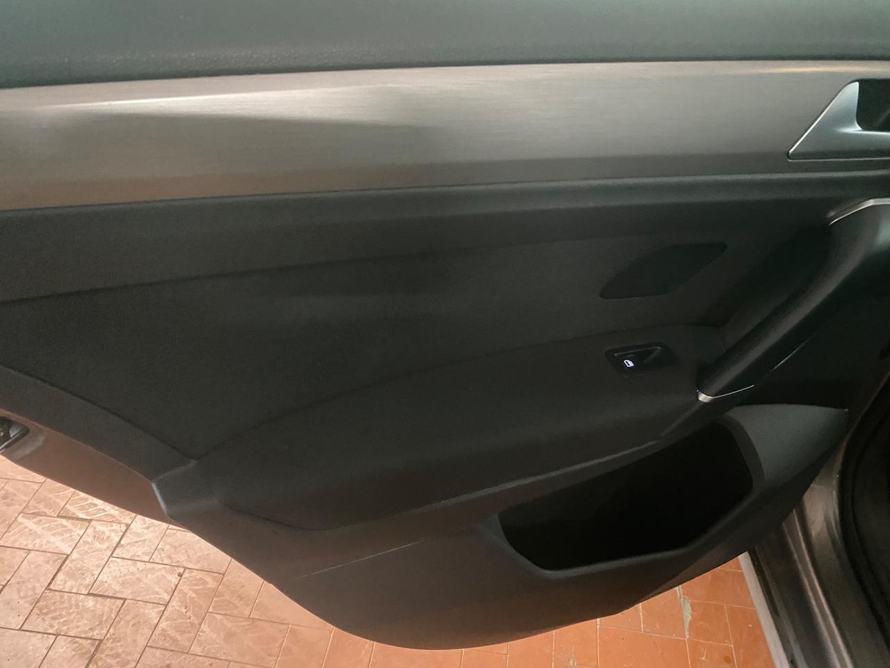 Volkswagen Golf Sportsvan Variant Business 1.4 TSI Highline BlueMotion Tech.
