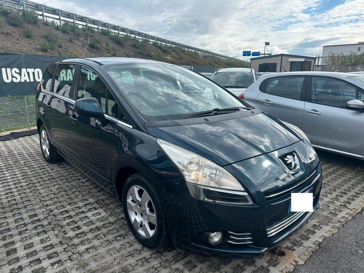 Peugeot 5008 1.6 HDi 112CV 7posti Access-04/2012