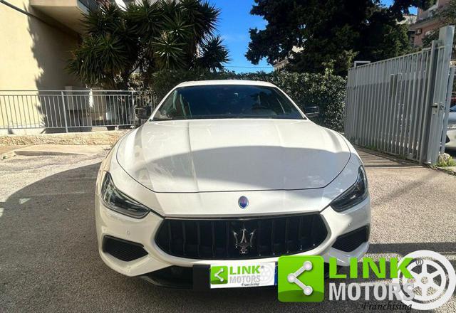 MASERATI Ghibli L4 330 CV MHEV Gransport