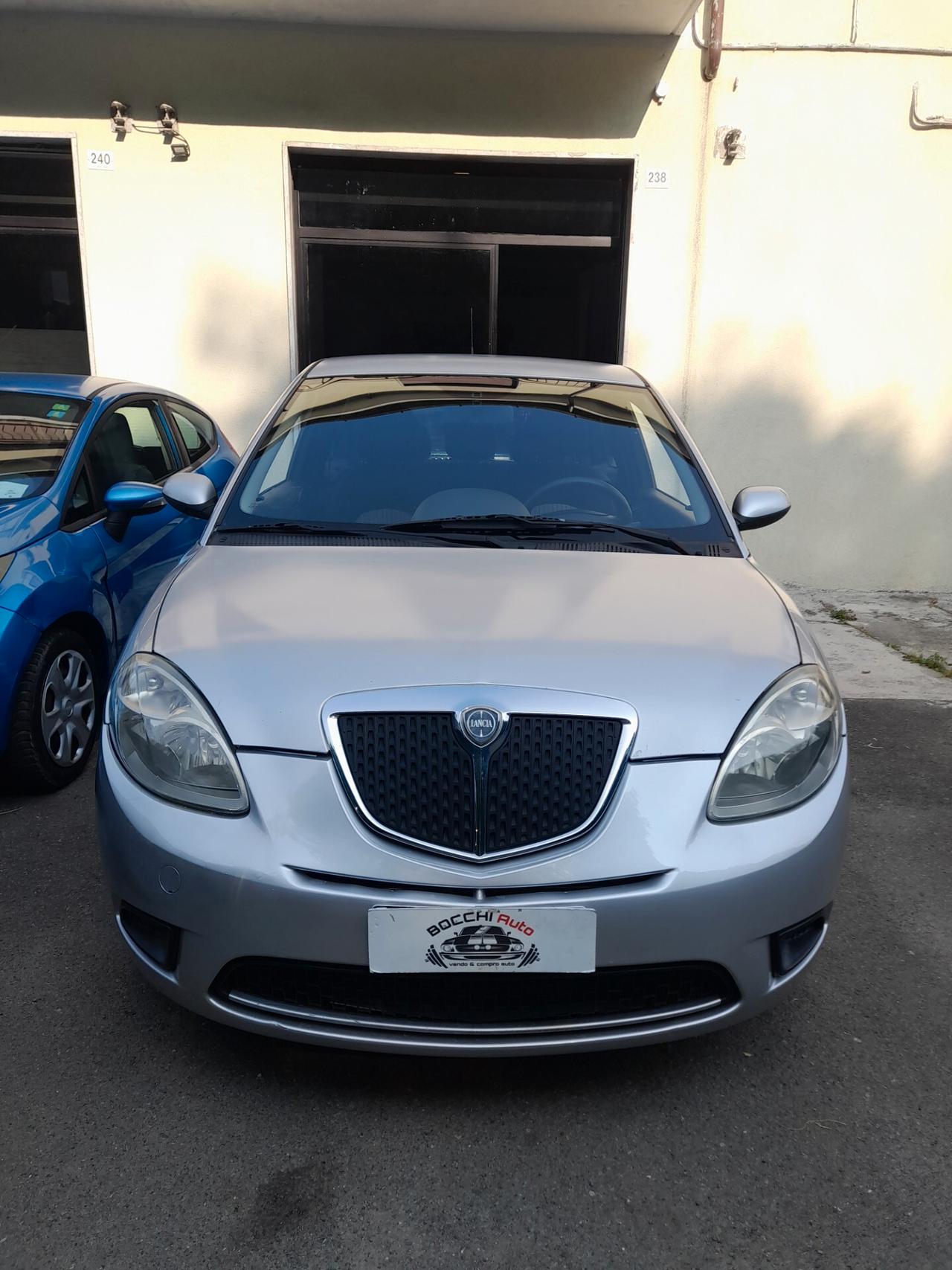 Lancia Ypsilon 1.2 Argento