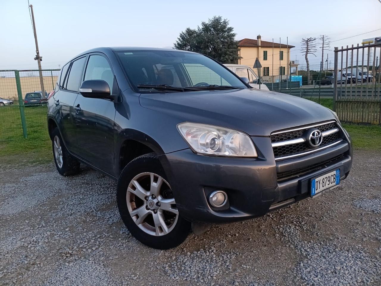 Toyota RAV 4 RAV4 Crossover 2.2 D-4D 150 CV DPF Luxury