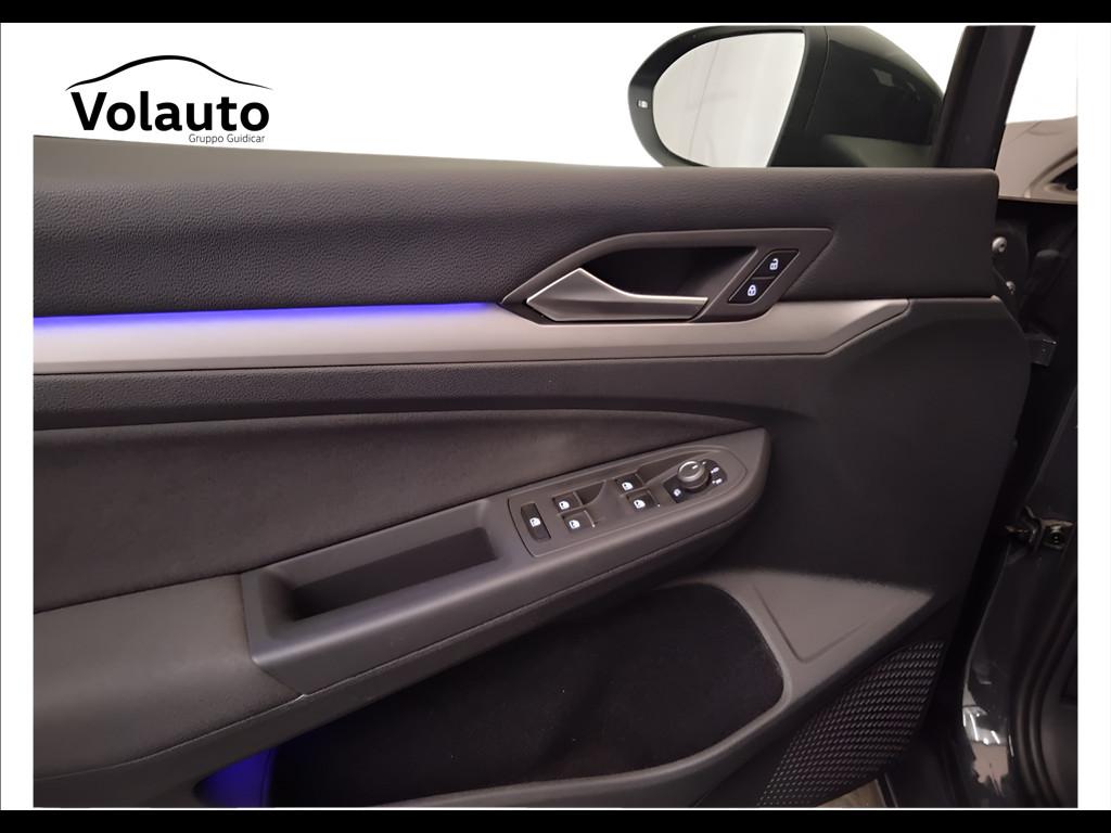 VOLKSWAGEN Golf VIII 2020 - Golf 2.0 tdi Life 115cv