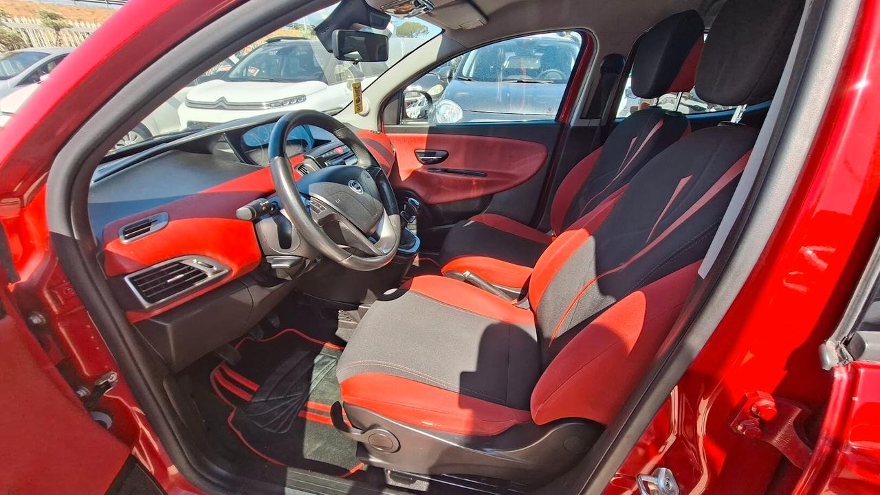 Lancia Ypsilon 1.2 69 CV 5 porte S&S 2012