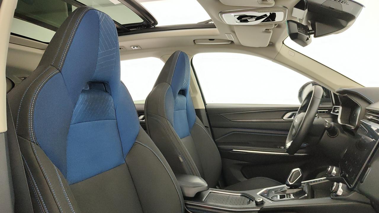 LYNK & CO 01 1.5 td phev auto