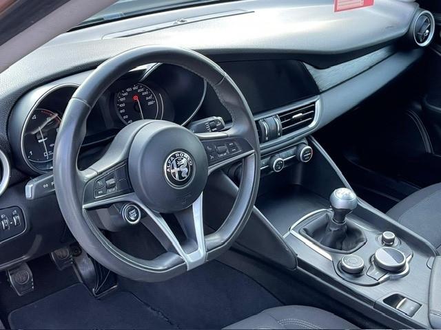 Alfa Romeo Giulia 2.2 Turbodiesel 150 CV Business Launch Edition