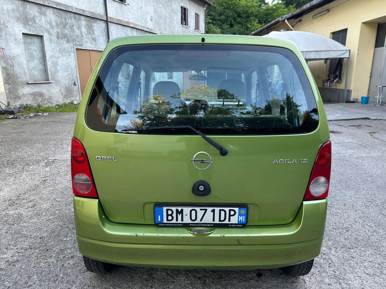 Opel Agila 1.2 16V Comfort