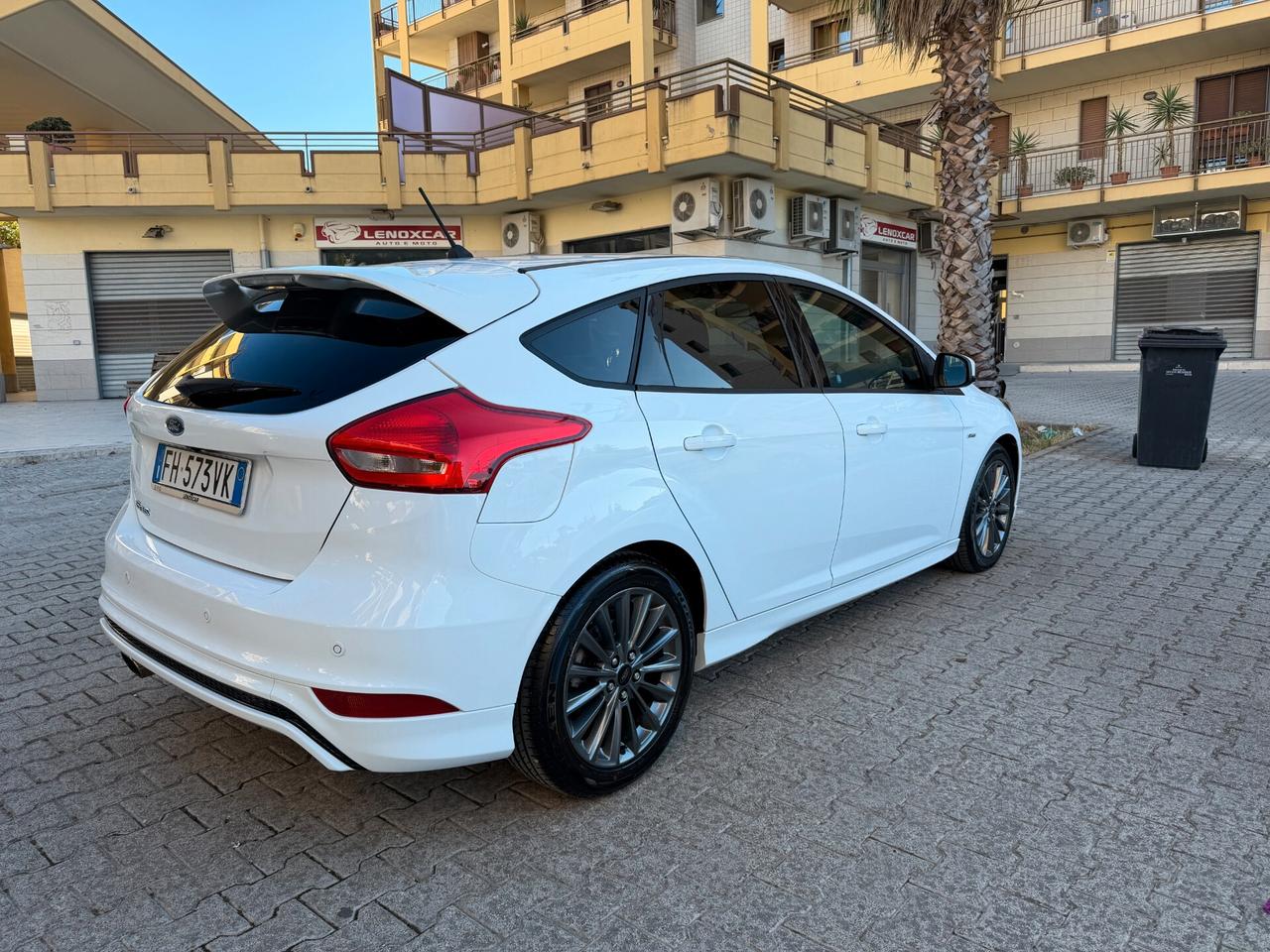 Ford Focus 1.5 TDCi 120 CV Start&Stop ST Line