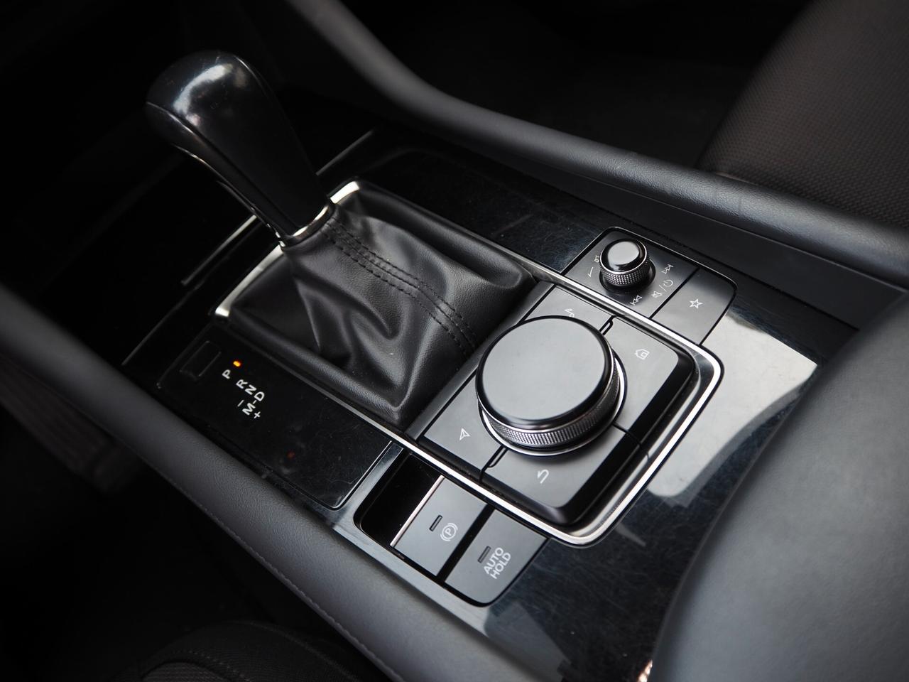 Mazda 3 1.8L Skyactiv-D Exceed