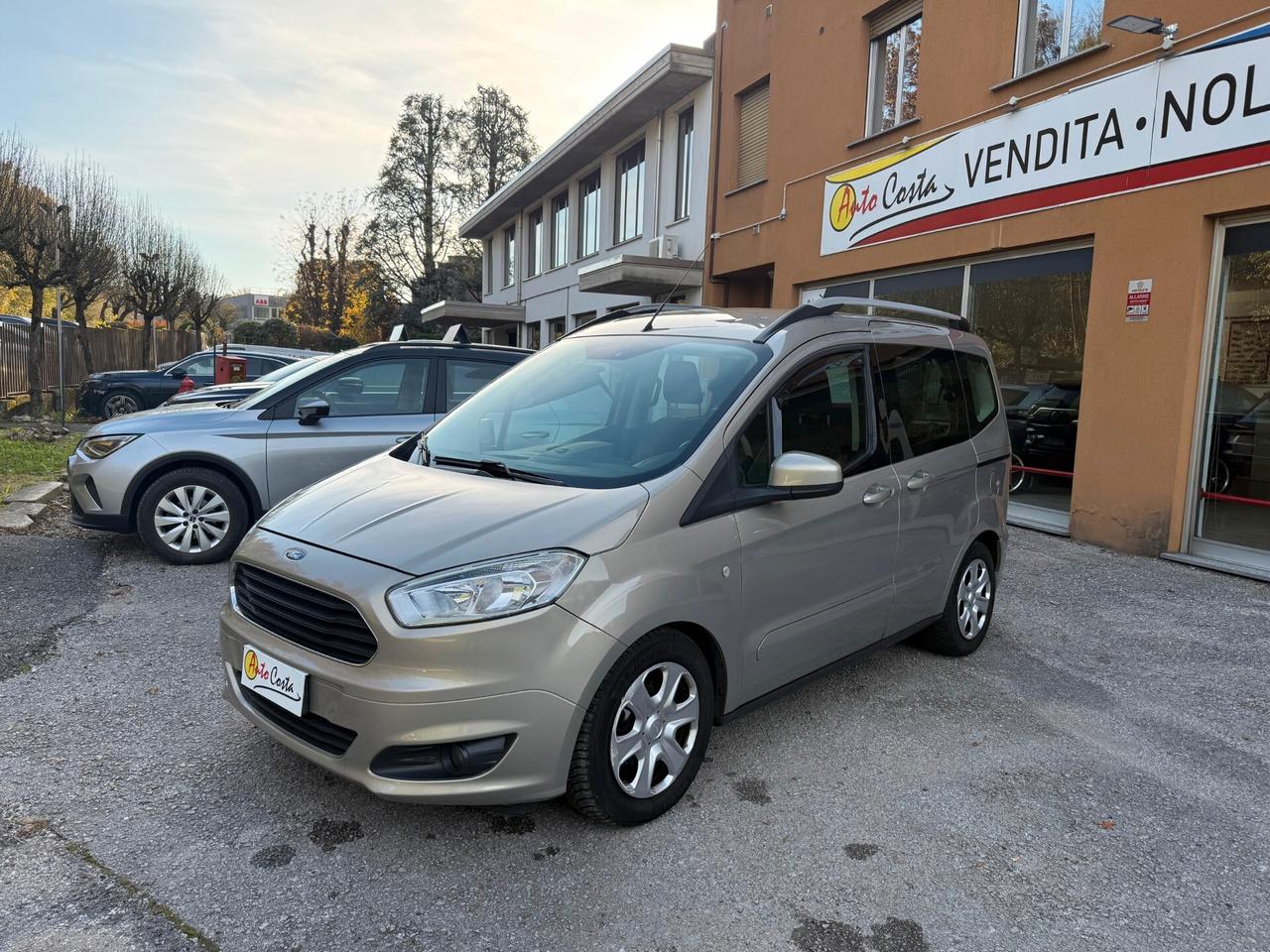 Ford Tourneo Courier 1.5 TDCI 75 CV Titanium