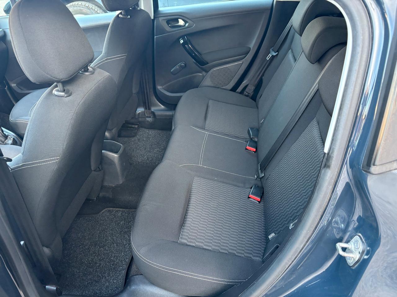 Peugeot 208 1.2 Benzina 82CV 5 porte -Unico Prop.