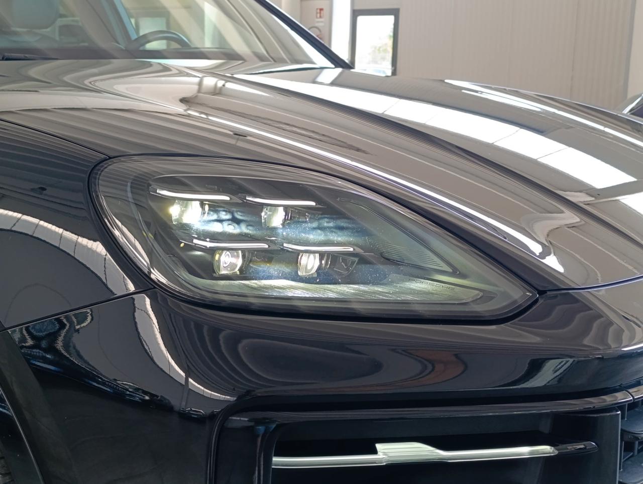 Porsche Cayenne 3.0 e-hybrid S tiptronic