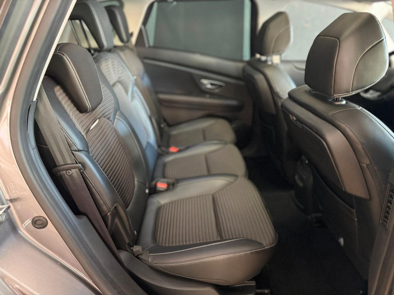 Renault Scenic Scénic dCi 8V 110 CV EDC Energy Bose