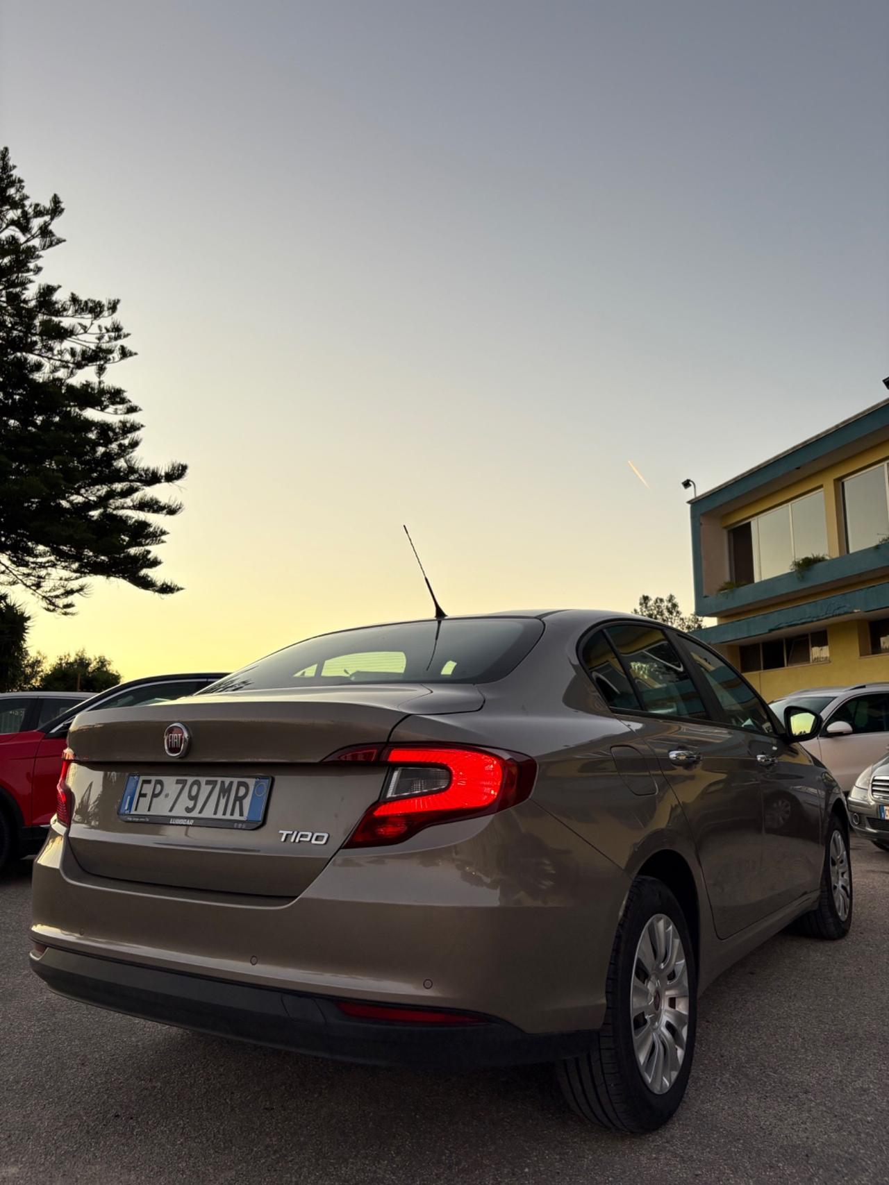 Fiat Tipo 1.3 Mjt 4 porte Lounge