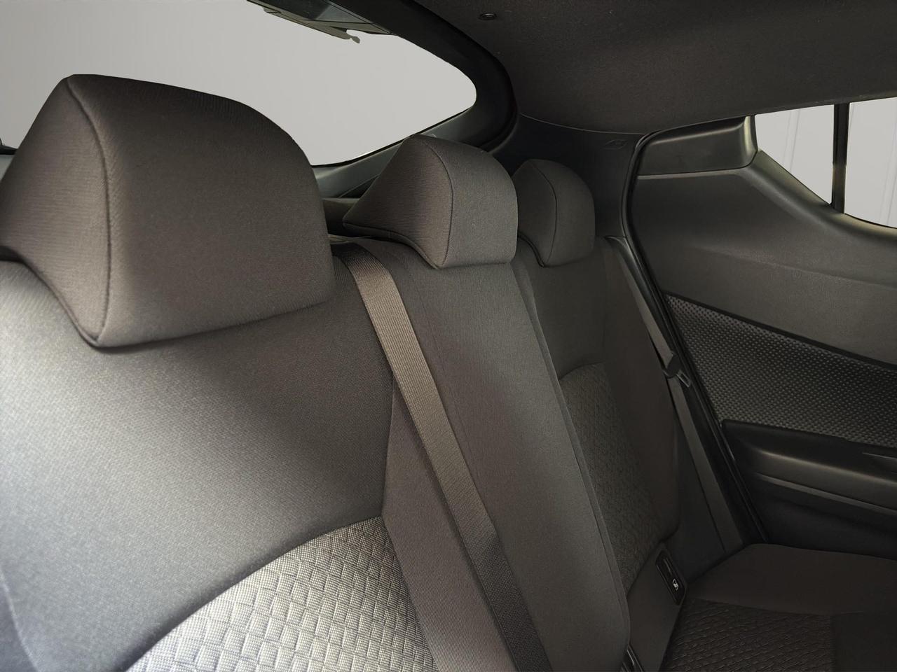 Toyota C-HR 2.0h Trend e-cvt