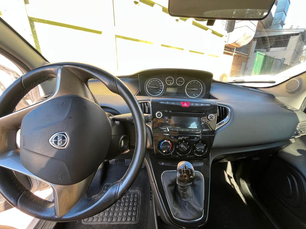 Lancia Ypsilon ok neopatentati