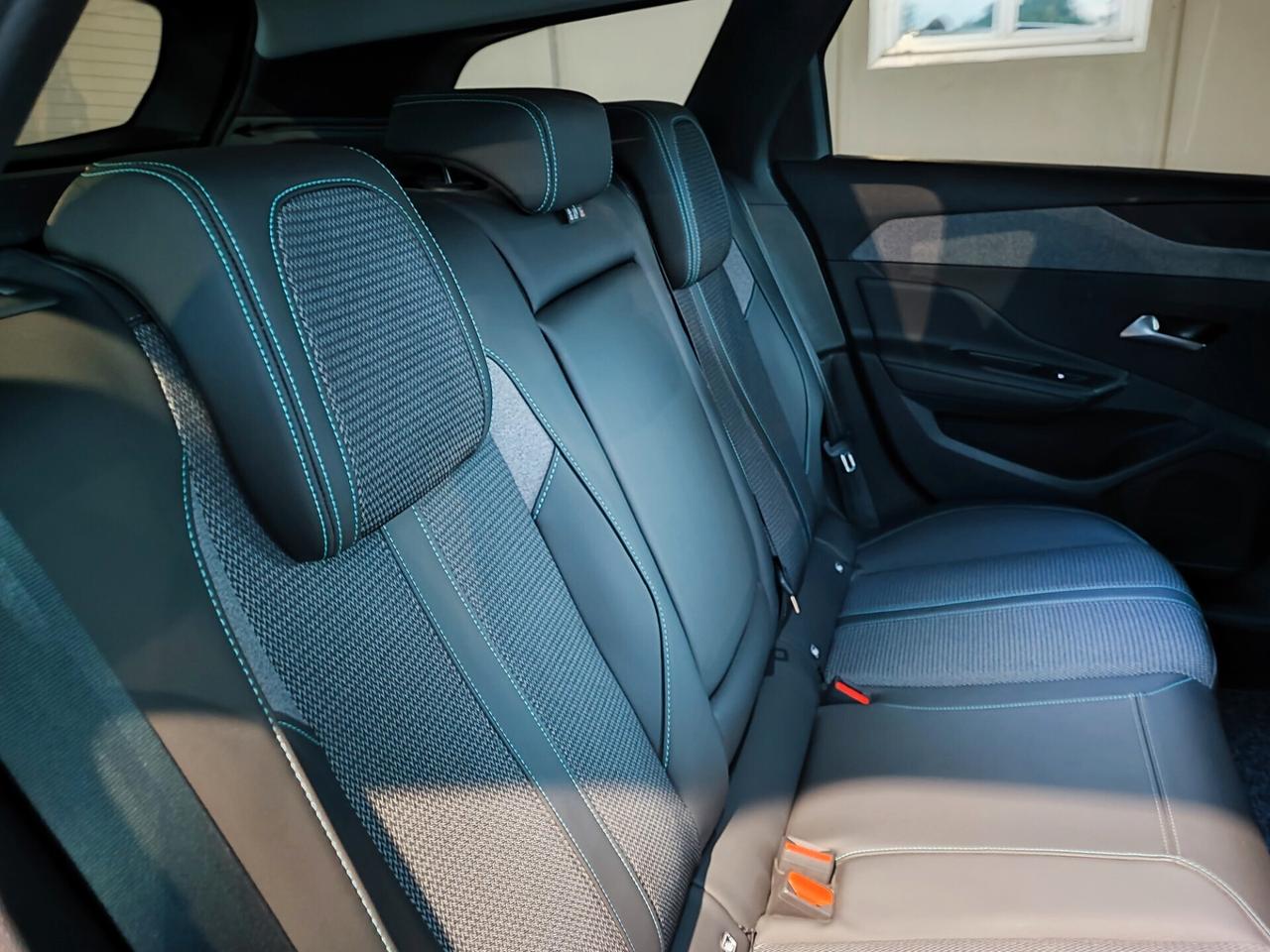 Peugeot 308 BlueHDi 130 S&S EAT8 SW GT