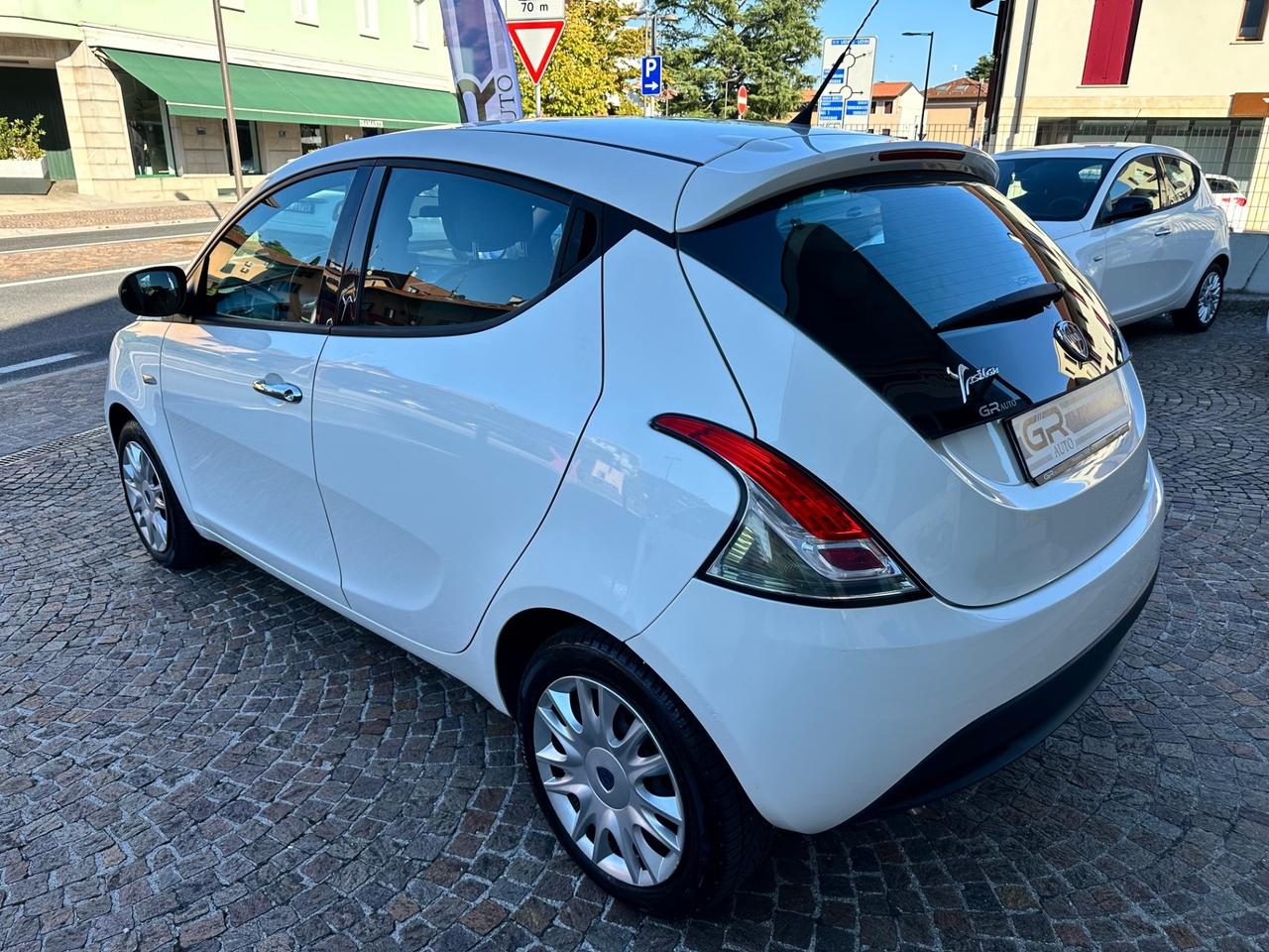 Lancia Ypsilon 1.2Bz 69Cv 5P - Uniproprietario