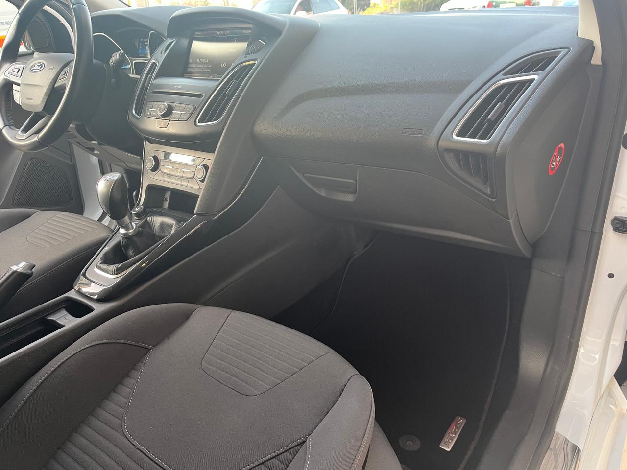Ford Focus 1.5 TDCi 120 CV ST Line