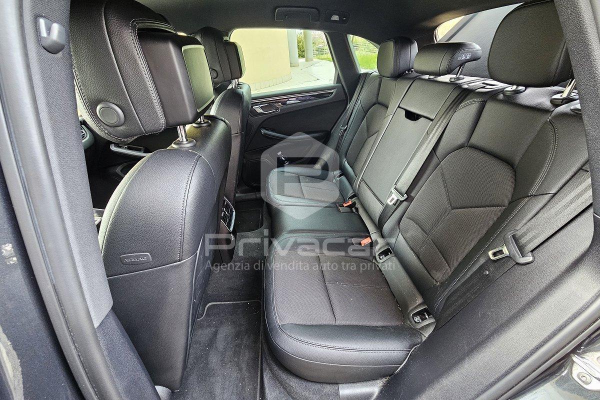 PORSCHE Macan 2.0
