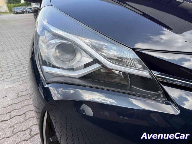 TOYOTA Yaris 5 porte 1.5h HYBRID Cool ADATTA A NEOPATENTATI