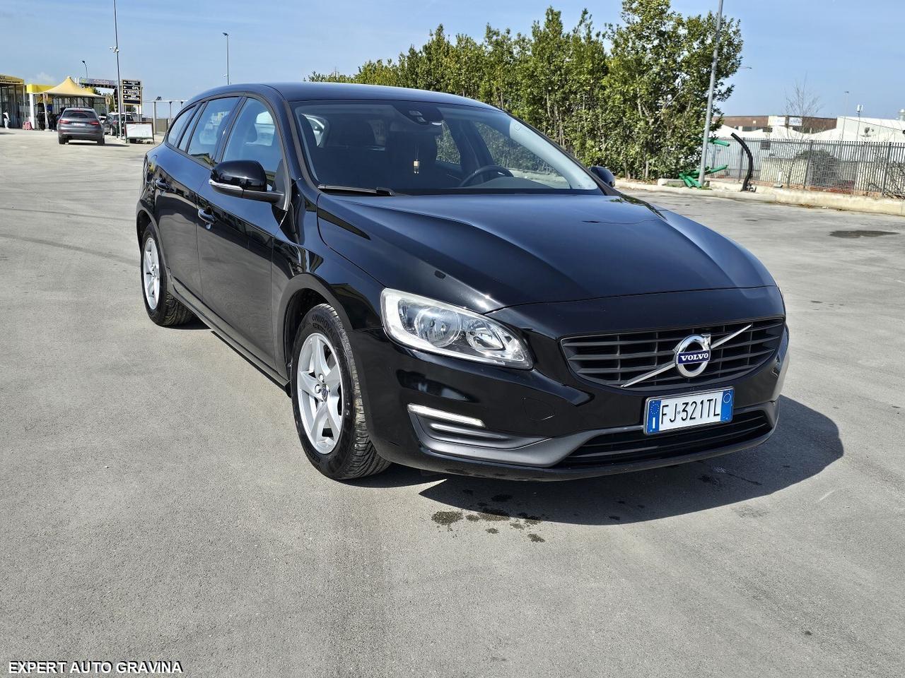 VOLVO V60 D2 2.0cc 120cv