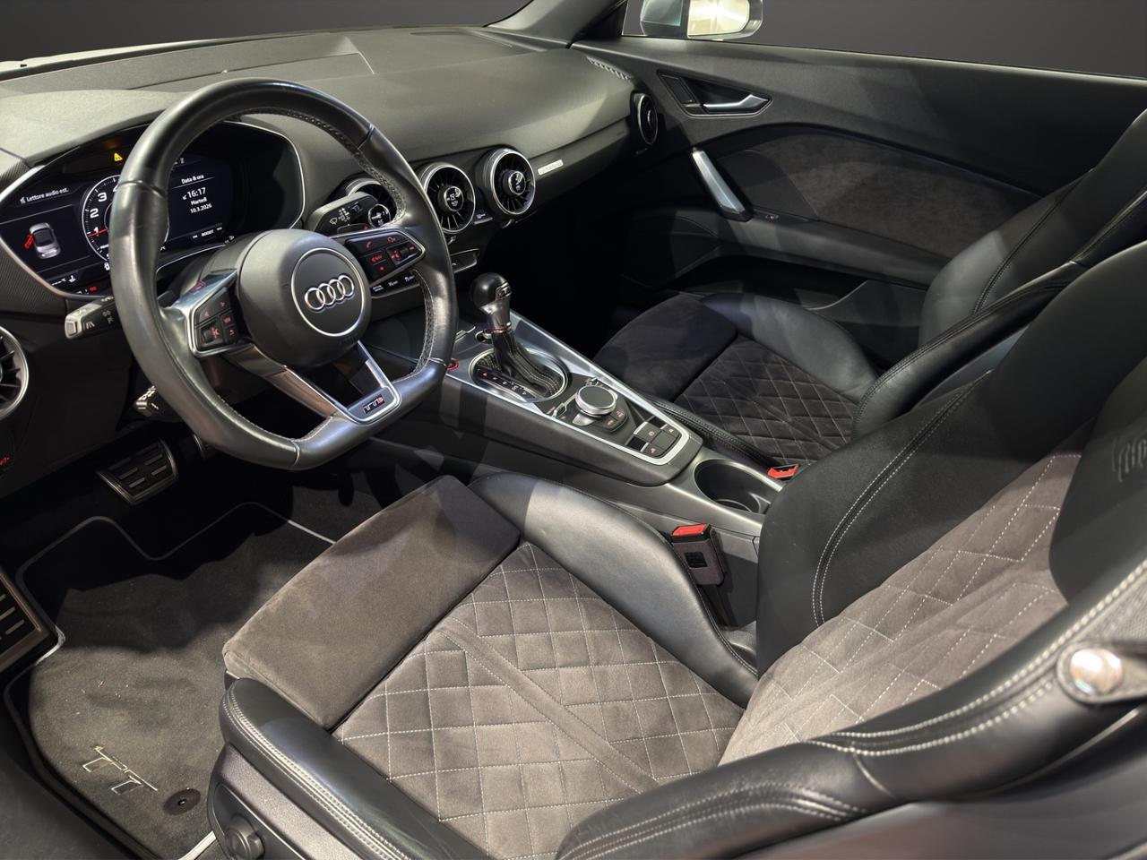 Audi TTS Roadster 2.0 TFSI 310 CV S tronic quattro.