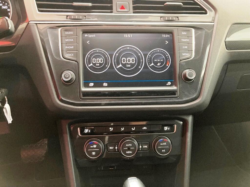 Volkswagen Tiguan 2.0 TDI SCR DSG 4MOTION Business BMT