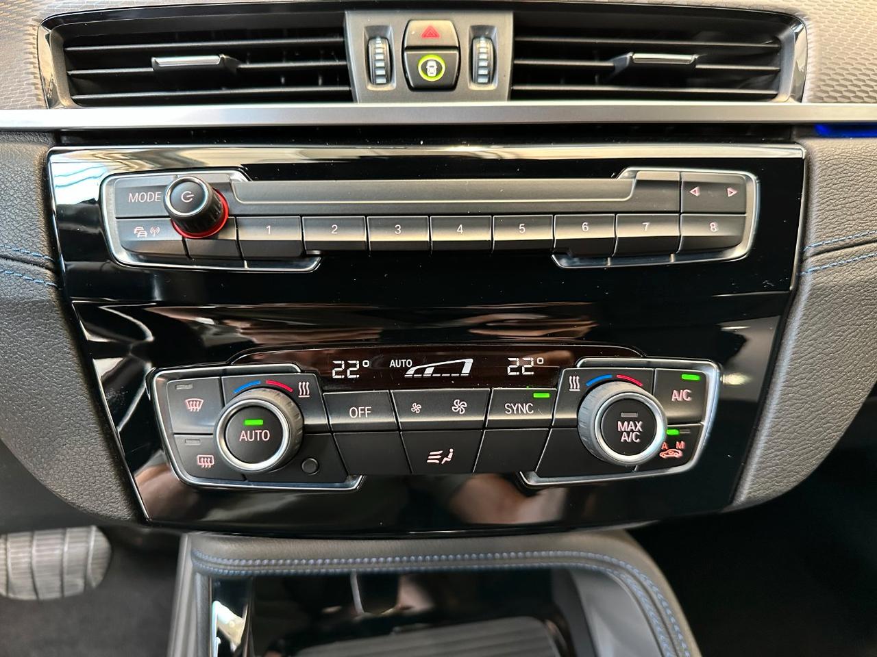 BMW X2 xdrive18d Msport auto-LED-19"-Camera-Carplay